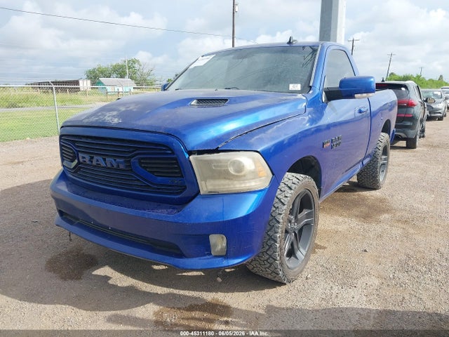 45311180 :رقم المزاد ، 3C6JR6CT9JG195233 vin ، 2018 Ram 1500 Sport  4x2 6'4 Box مزاد بيع