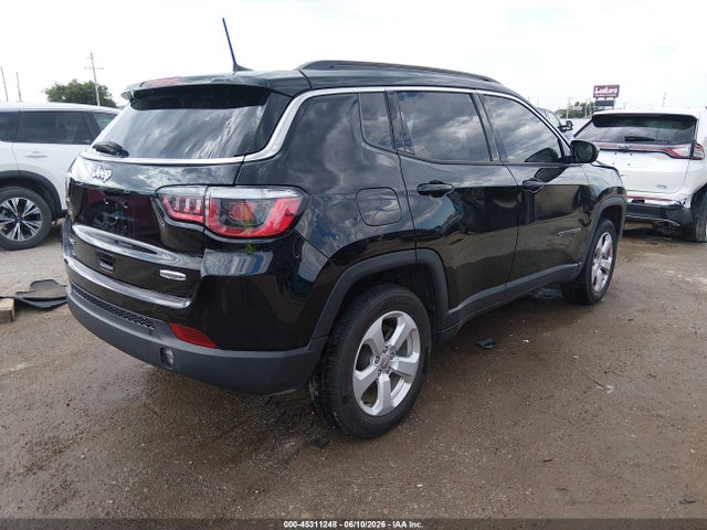 Jeep Compass Latitude 4x4 2018 3C4NJDBB0JT256927 Image 4
