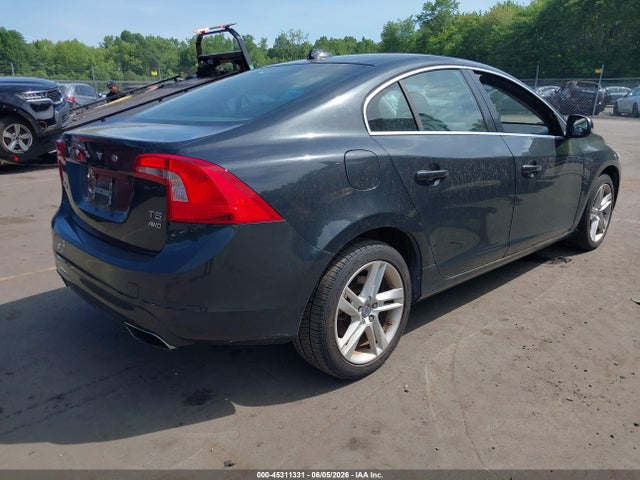 45311331 :رقم المزاد ، YV1612FH8E2296584 vin ، 2014 Volvo S60 T5 مزاد بيع