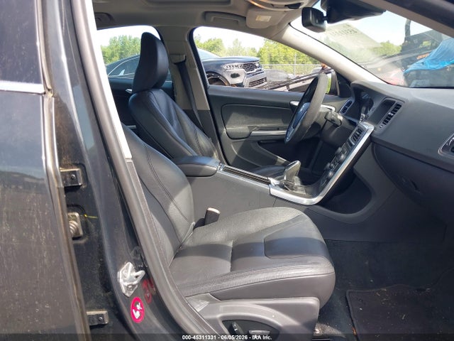 45311331 :رقم المزاد ، YV1612FH8E2296584 vin ، 2014 Volvo S60 T5 مزاد بيع