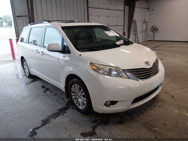 Aukcja sprzedaży 2013 Toyota Sienna Xle V6 8 Passenger, vin: 5TDYK3DC9DS376881, numer aukcji: 45311351