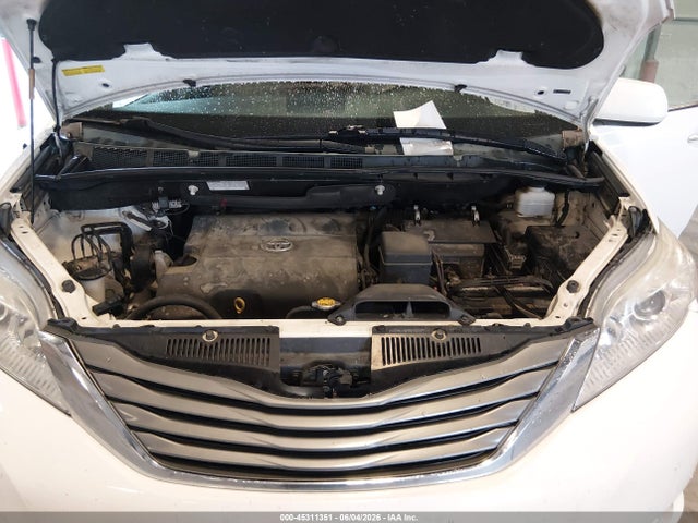 Aukcja sprzedaży 2013 Toyota Sienna Xle V6 8 Passenger, vin: 5TDYK3DC9DS376881, numer aukcji: 45311351