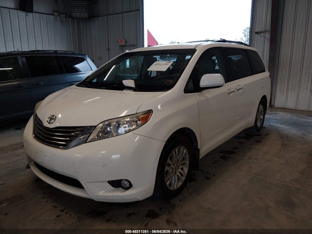 Aukcja sprzedaży 2013 Toyota Sienna Xle V6 8 Passenger, vin: 5TDYK3DC9DS376881, numer aukcji: 45311351