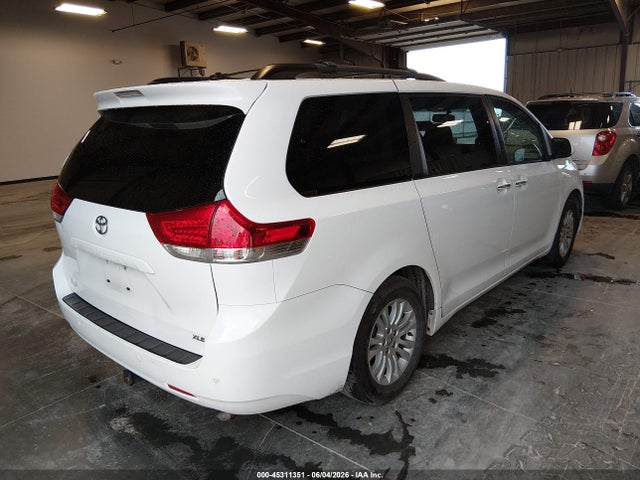 Aukcja sprzedaży 2013 Toyota Sienna Xle V6 8 Passenger, vin: 5TDYK3DC9DS376881, numer aukcji: 45311351