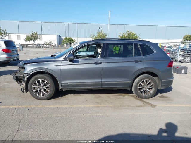 3VV3B7AX4JM221452 Volkswagen Tiguan 2.0t Se/2.0t Sel
