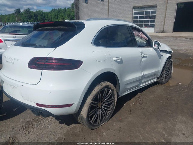 45311399 :رقم المزاد ، WP1AG2A54JLB60807 vin ، 2018 Porsche Macan Gts مزاد بيع