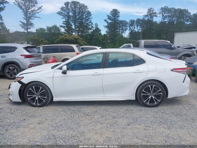 Продаж на аукціоні авто 2018 Toyota Camry Se, vin: 4T1B11HK6JU629219, номер лоту: 45311419