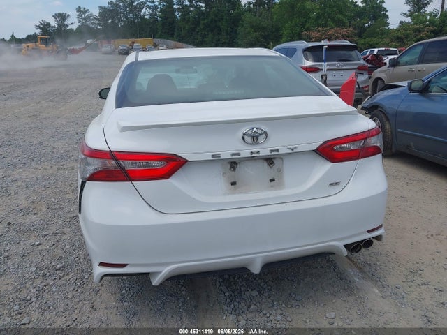 Продаж на аукціоні авто 2018 Toyota Camry Se, vin: 4T1B11HK6JU629219, номер лоту: 45311419