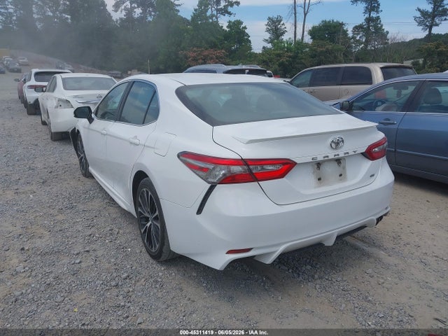Продаж на аукціоні авто 2018 Toyota Camry Se, vin: 4T1B11HK6JU629219, номер лоту: 45311419