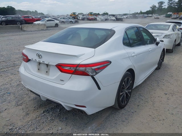 Продаж на аукціоні авто 2018 Toyota Camry Se, vin: 4T1B11HK6JU629219, номер лоту: 45311419