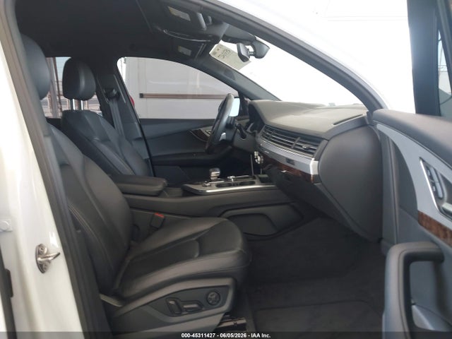 WA1LHAF70KD030721 Audi Q7 45 Premium
