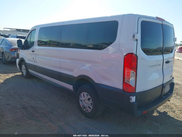 45311434 :رقم المزاد ، 1FDAX2Y88NKA69645 vin ، 2022 Ford Transit-350 Passenger Van Xlt مزاد بيع