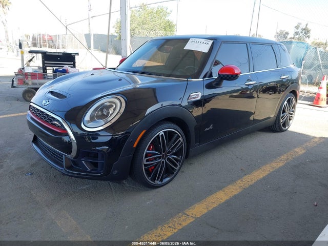 Mini Clubman John Cooper Works 2018 WMWLV9C50J2D66556 Image 2