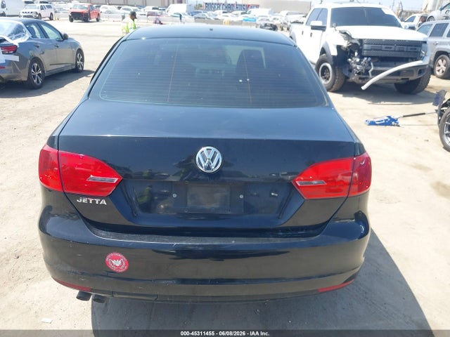 3VW2K7AJ5EM383082 Volkswagen Jetta 2.0l S