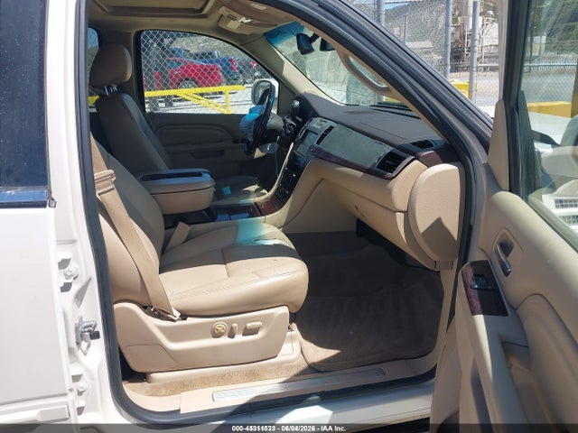 2013 Cadillac Escalade Premium მანქანა იყიდება აუქციონზე, vin: 1GYS4CEF1DR210517, აუქციონის ნომერი: 45311533