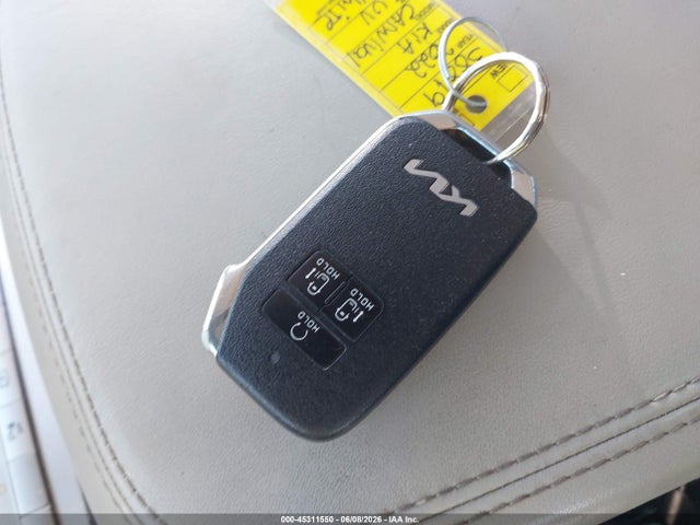 KNDNB4H30N6131925 KIA Carnival Mpv Lx Seat Package