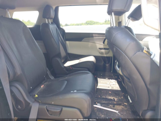 KNDNB4H30N6131925 KIA Carnival Mpv Lx Seat Package