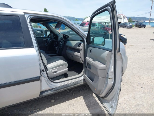 Honda PILOT LX 2015 5FNYF4H22FB004527 Image 5