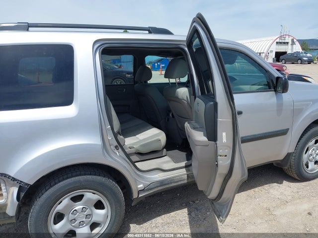 Honda PILOT LX 2015 5FNYF4H22FB004527 Image 8