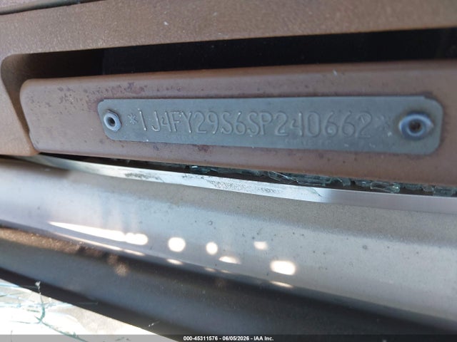 Продажа на аукционе авто 1995 Jeep Wrangler / Yj Se, vin: 1J4FY29S6SP240662, номер лота: 45311576