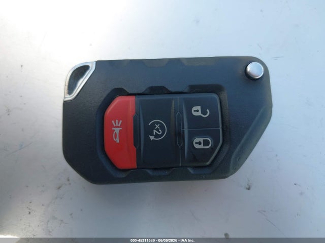 2023 Jeep Gladiator Mojave 4x4 მანქანა იყიდება აუქციონზე, vin: 1C6JJTEGXPL590264, აუქციონის ნომერი: 45311589