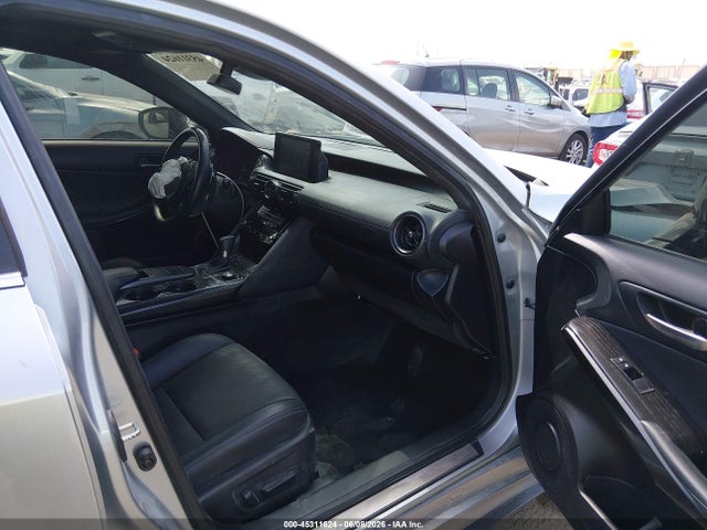 Lexus IS 300 2023 JTHDA1D20P5124748 Image 5