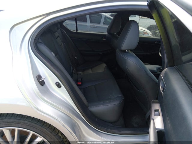 Lexus IS 300 2023 JTHDA1D20P5124748 Image 8