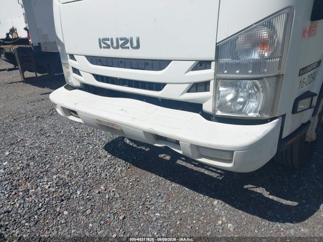 45311628 :رقم المزاد ، 54DC4W1B2GS802290 vin ، 2016 Isuzu Npr Hd Gas Reg مزاد بيع