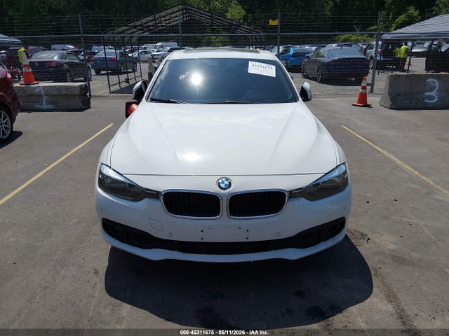 Aukcja sprzedaży 2016 Bmw 320i Xdrive, vin: WBA8A3C50GK688358, numer aukcji: 45311675