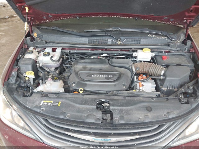 45311748 :رقم المزاد ، 2C4RC1N71JR113067 vin ، 2018 Chrysler Pacifica Hybrid Limited مزاد بيع