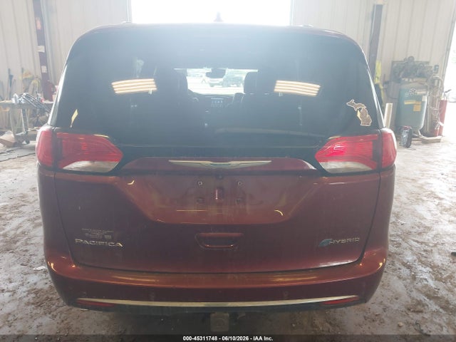 Auction sale of the 2018 Chrysler Pacifica Hybrid Limited, vin: 2C4RC1N71JR113067, lot number: 45311748