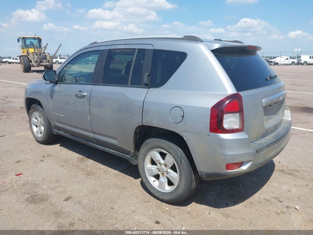 45311774 :رقم المزاد ، 1C4NJCEB7HD206564 vin ، 2017 Jeep Compass Latitude Fwd مزاد بيع