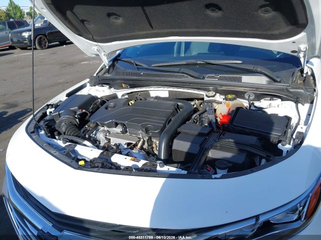 1G1ZE5ST4PF139190 Chevrolet Malibu Fwd 2lt