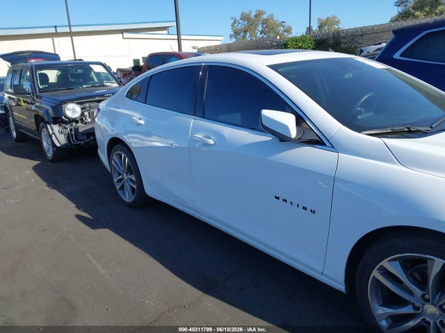 1G1ZE5ST4PF139190 Chevrolet Malibu Fwd 2lt