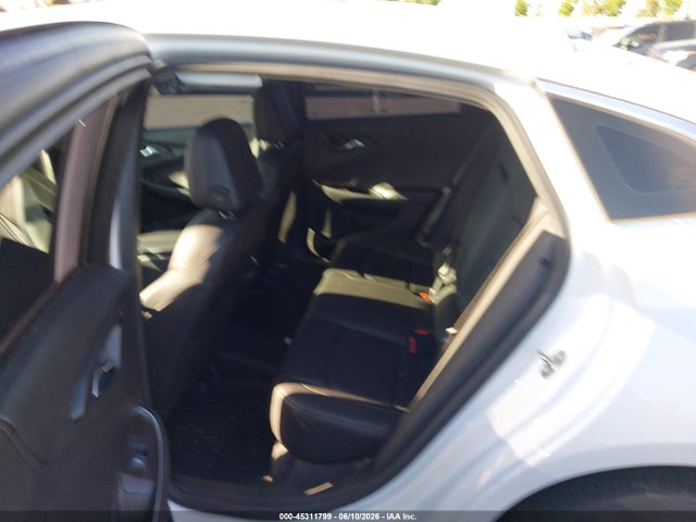 1G1ZE5ST4PF139190 Chevrolet Malibu Fwd 2lt