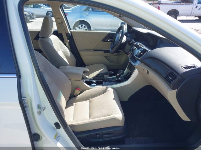 45311801 :رقم المزاد ، 1HGCR6F5XEA005301 vin ، 2014 Honda Accord Hybrid Ex-l مزاد بيع