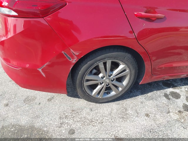 45311858 :رقم المزاد ، 5NPD84LF5JH381978 vin ، 2018 Hyundai Elantra Value Edition مزاد بيع