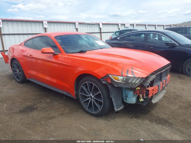 2015 1FA6P8TH6F5418778 main image