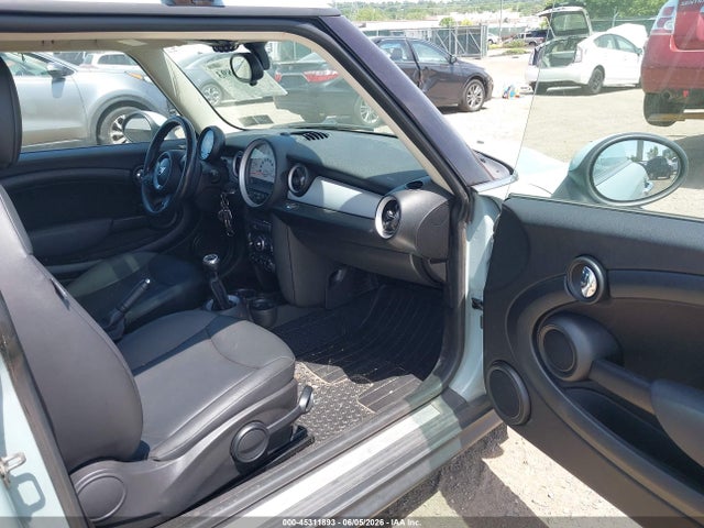 Продажа на аукционе авто 2012 Mini Cooper, vin: WMWSU3C52CT367360, номер лота: 45311893