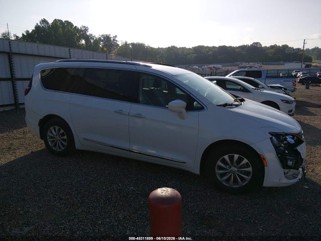 2C4RC1BG7KR582850 Chrysler Pacifica Touring L