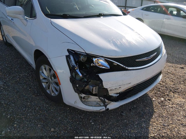 2C4RC1BG7KR582850 Chrysler Pacifica Touring L