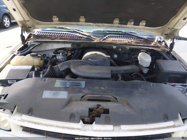 2003 Chevrolet Suburban 1500 Z71 მანქანა იყიდება აუქციონზე, vin: 3GNFK16Z13G202000, აუქციონის ნომერი: 45311941
