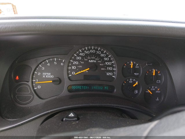 2003 Chevrolet Suburban 1500 Z71 მანქანა იყიდება აუქციონზე, vin: 3GNFK16Z13G202000, აუქციონის ნომერი: 45311941