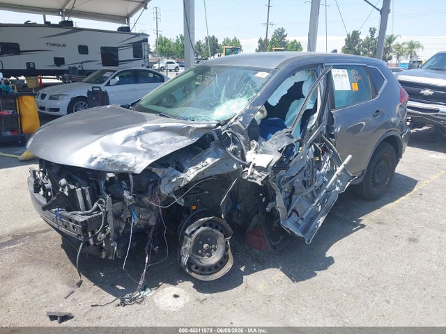 Nissan ROGUE S 2018 KNMAT2MT5JP517976 Image 2