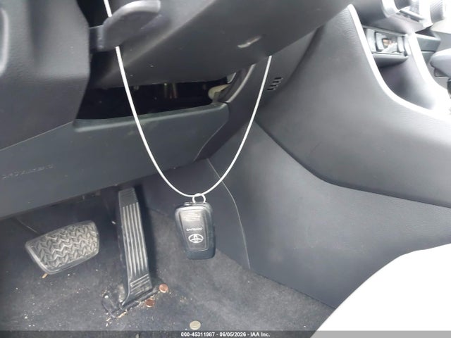 Toyota Rav4 Xle Premium 2021 2T3C1RFV4MW141639 Image 11