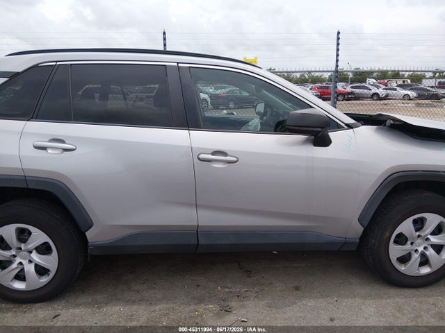 Toyota RAV4 LE 2020 2T3F1RFV1LC076438 Image 13