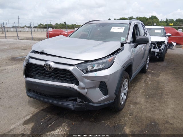 Toyota RAV4 LE 2020 2T3F1RFV1LC076438 Image 2