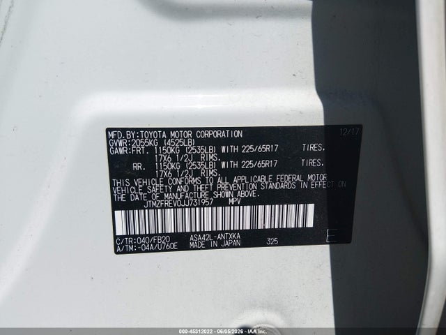 JTMZFREV0JJ731957 Toyota RAV4 LE