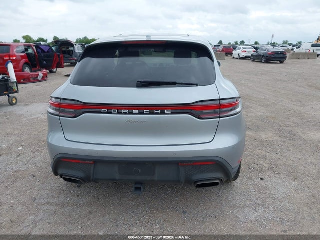 Porsche Macan T 2024 WP1AA2A57RLB07340 Image 17