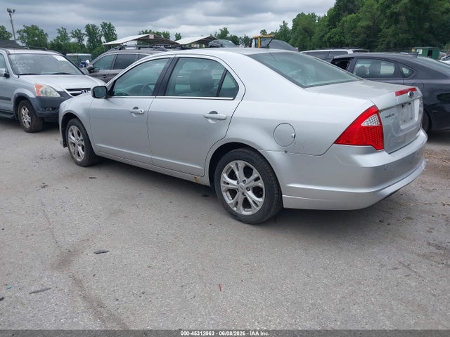 45312063 :رقم المزاد ، 3FAHP0HA8CR329048 vin ، 2012 Ford Fusion Se مزاد بيع